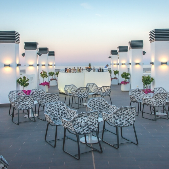 longe bar hotel bayren gandia