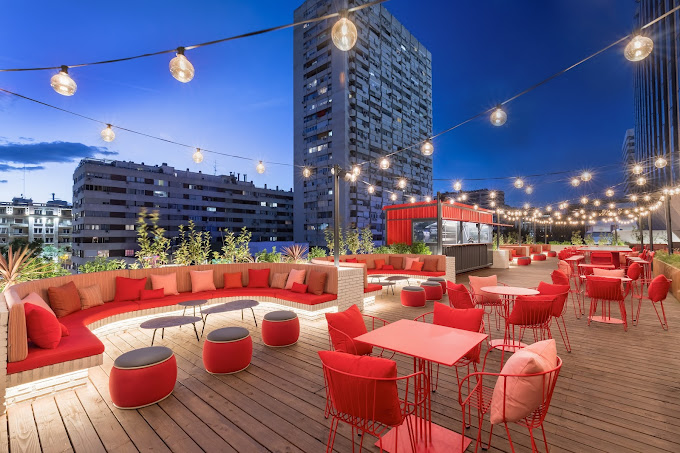 Planta Z Canopy by Hilton Madrid Castellana