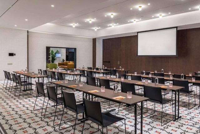 sala conferencias HOTEL CANOPY BY HILTON